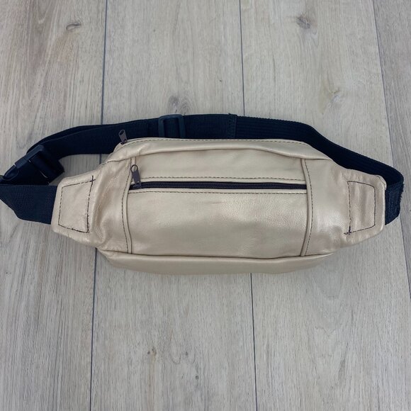 Hand tooled Leather Rose Waist Bag Fanny Pack - Picture 2 of 12